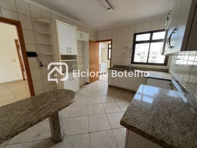 Apartamento para aluguel no Bairro Alto Umuarama, Uberlândia