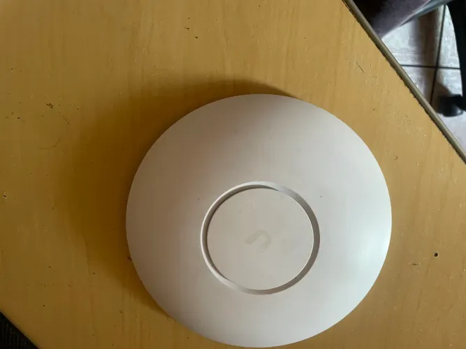 Access Point UniFi - Sem fonte POE