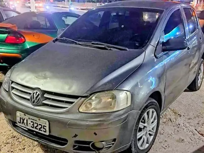 Volkswagen Fox City 1.0mi/ 1.0mi Total Flex 8V 3P 2006