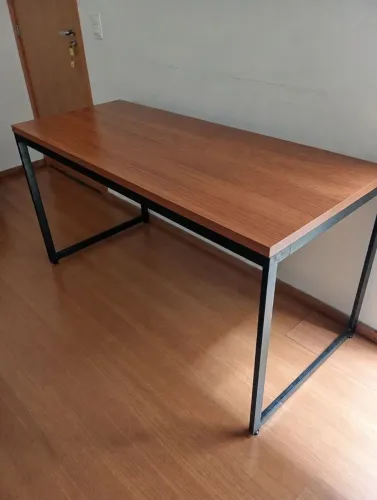 Mesa de MDF