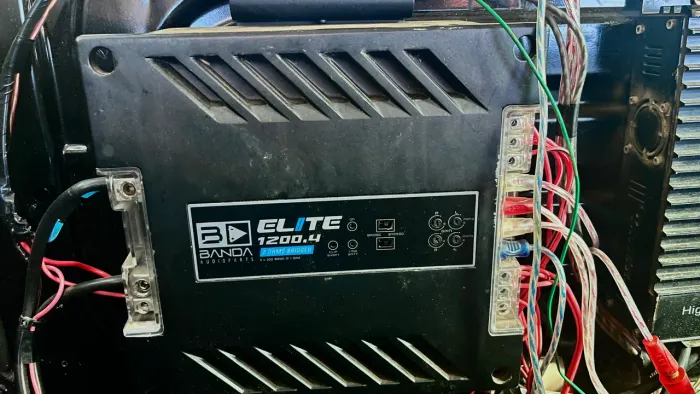 Banda 1200.4