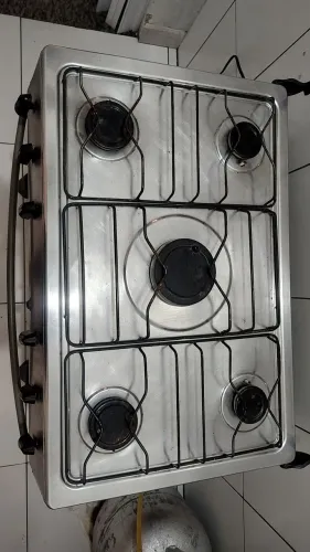 Fogão de 5 bocas