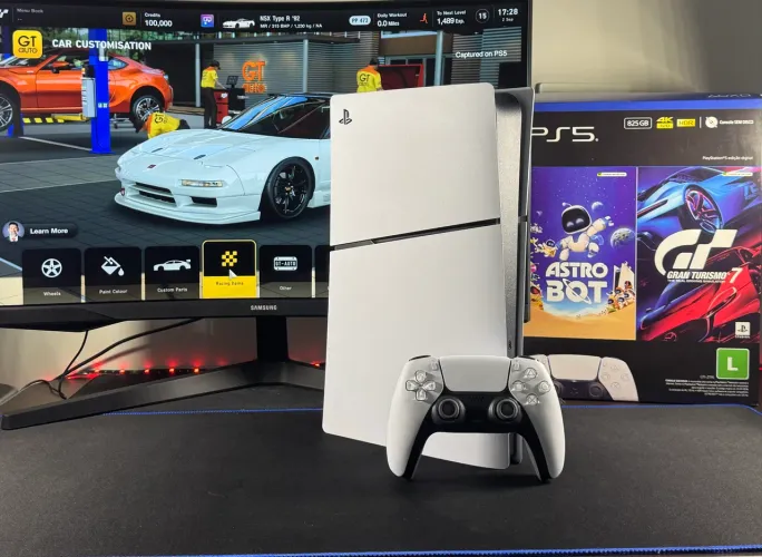 PS5 Slim + Gran Turismo 7 + Impecável | Caixa + Garantia