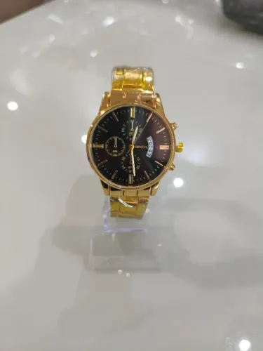 Relogio Geneva de Aço Dourado Novo