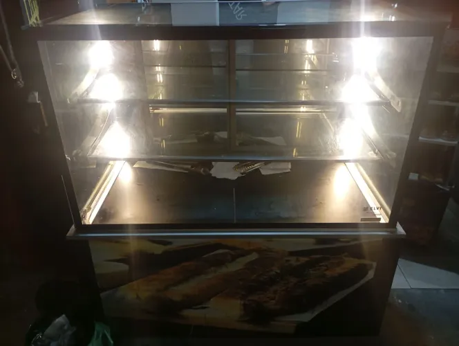 Estufa Vitrine