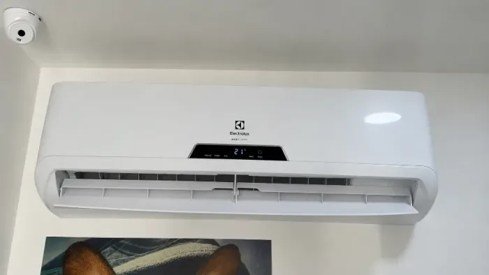Ar condicionado Split Electrolux 18.000btus 220v Seminovo C/ Transformador