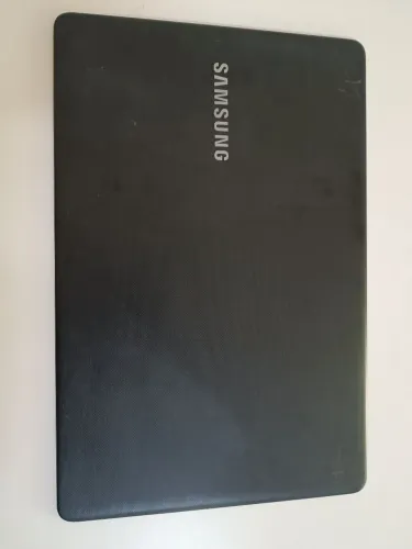 Tampa superior notebook Samsung np300e5k