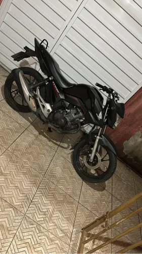 VENDO OU TROCO CG TITAN 2024