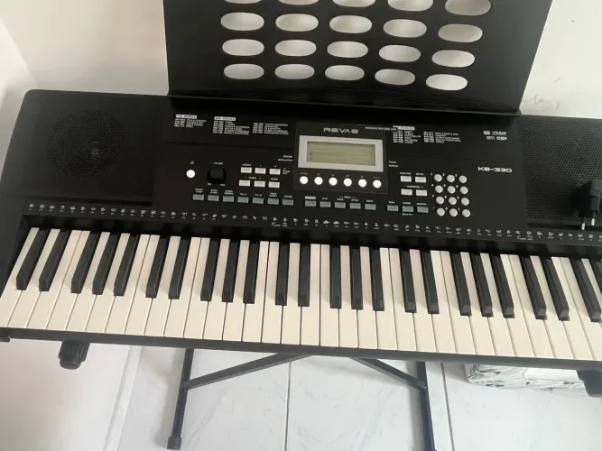 Vende- se Teclado Revas Roland <br>Novo 1350