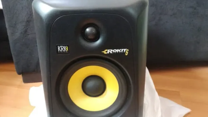 Monitores de Referência (Caixas) KRK Rokit 6