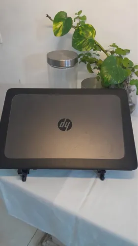 Notebook zbook ótimo estado pra sair rápido