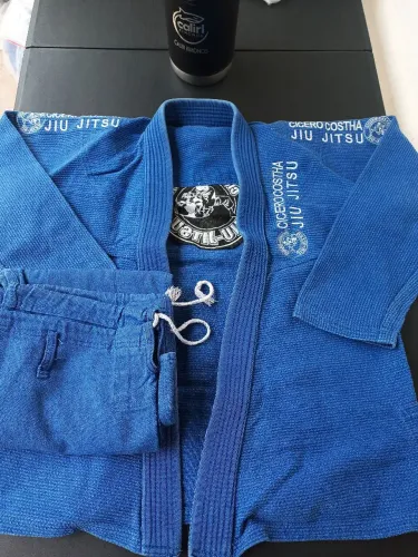 Kimono Cícero Costa a0 usado jiu-jitsu