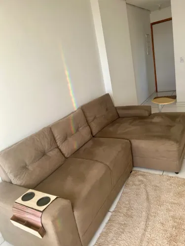 Sofá com chaise