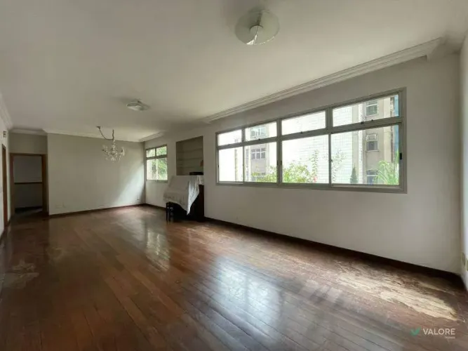 Apartamento de 4 quartos, à venda, no Funcionários
