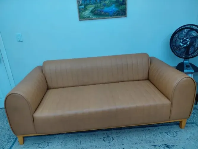 sofá de couro ecológico