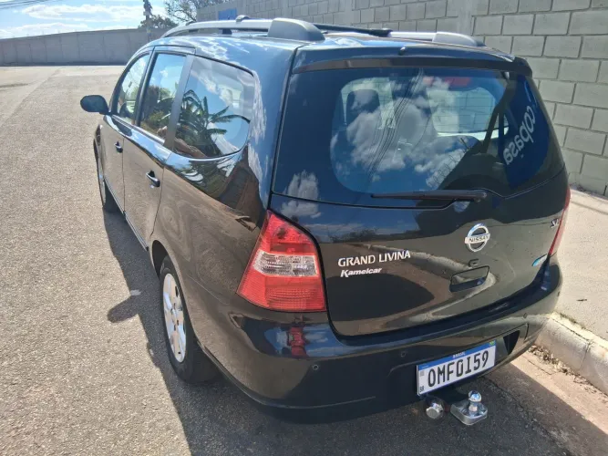 Nissan Livina Grand SL 1.8 16V Flex Fuel Aut. 2013