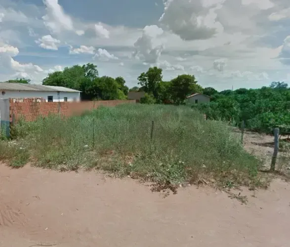 INVISTA NO SEU FUTURO: Terreno Perfeito para Seu Projeto dos Sonhos!