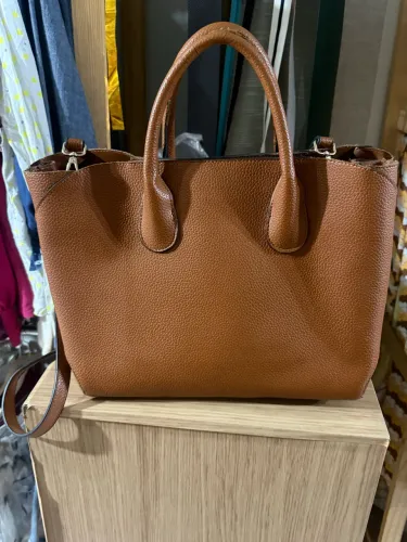 Bolsa duas formas de uso Constance marrom