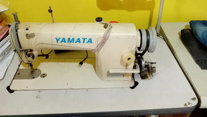 Máquina custura industrial Yamata