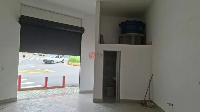 Salão comercial na Cidade Patriarca.