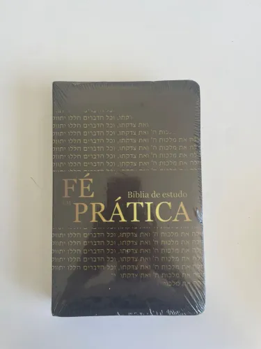 Bíblia de Estudo Fé em Prática (Lacrada) - Capa Premium Preta e Dourada