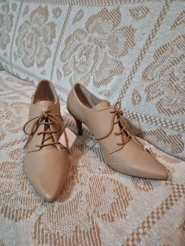 Bota Loucos & Santos Número 35/36