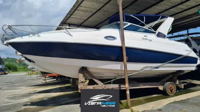 Lancha Focker 25.5 com motor Yamaha 4T (Ñ real, coral, fs, ventura, ross, nx, mestra, NHD)