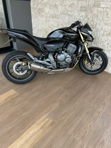 Hornet 600