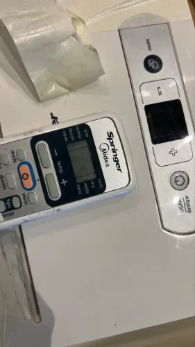 Ar condicionado springer 7500 BTUS 220v com controle janela