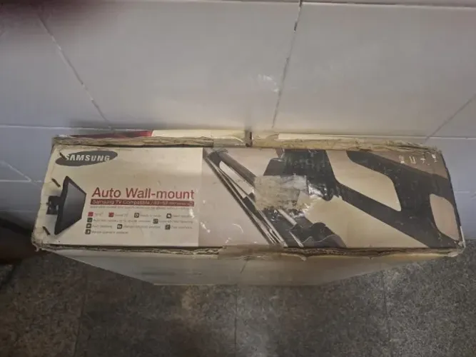 Suporte para TV com ajuste por controle remoto