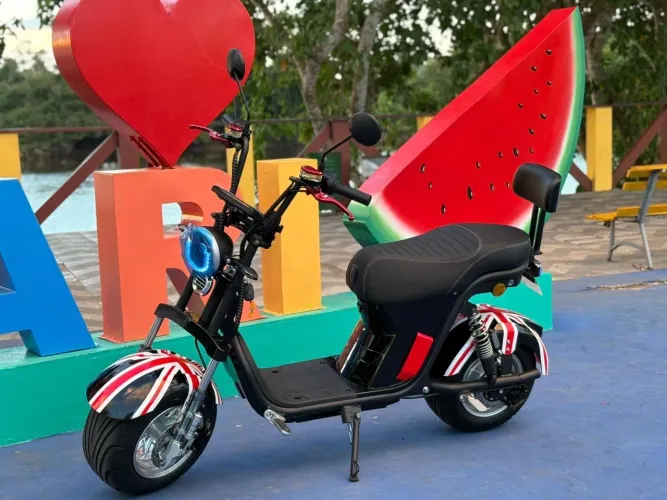Vendo x13 nova e triciclo. 0km