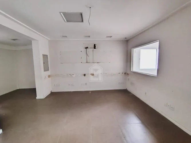 Lívia Machado Aluga: Imóvel Comercial de 160 m² na Praia do Canto 5 Ambientes, 3 Banheiro