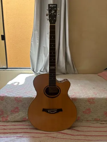 Violão usado