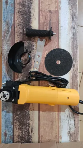Esmerilhadeira Angular 1000W 110V - Completa com Acessórios