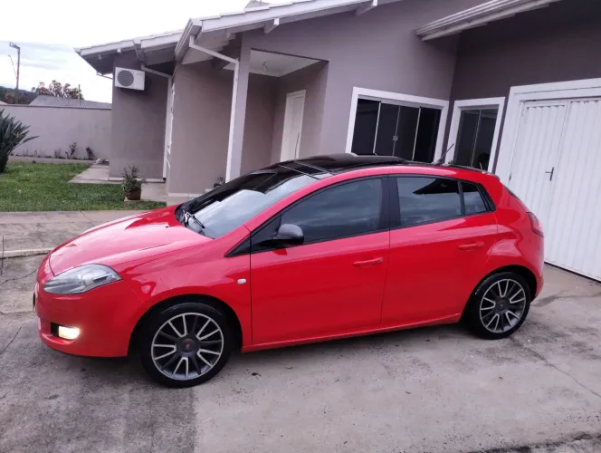 Fiat Bravo Sporting 1.8 Flex 16V 5P 2014