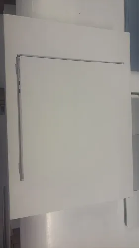 MacBook Air M5 (novo, sem uso)