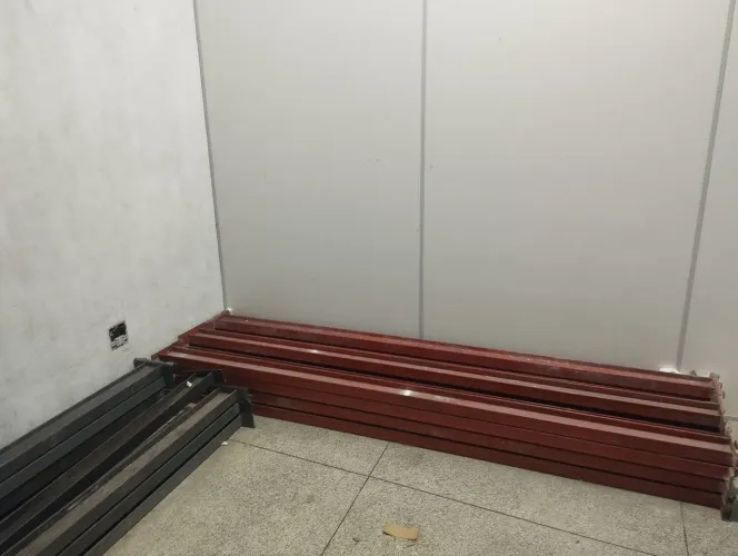 Coluna longarina para porta palhete