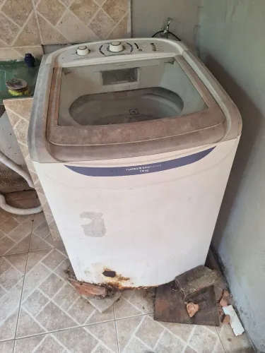 MÁQUINA DE LAVAR 