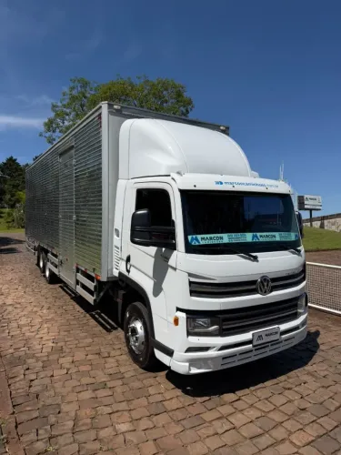 Volkswagen Delivery 13.180 6x2