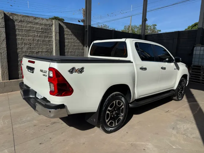 Toyota Hilux CD SRX 4X4 2.8 TDI 16V Diesel Aut. 2021