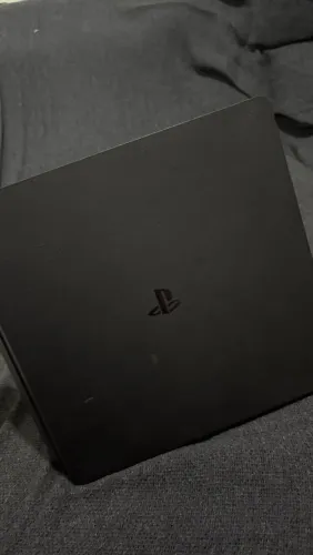 PS4 slim