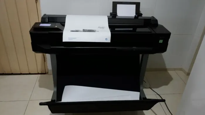 Plotter HP T520 A0 e A3 para venda