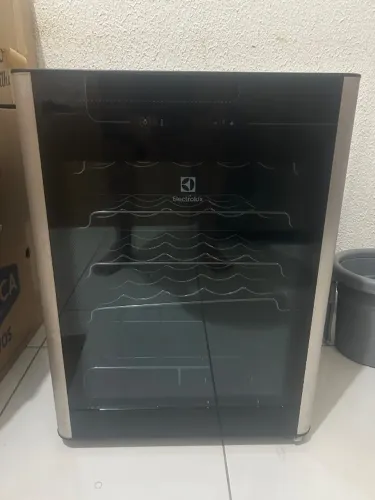 Adega Electrolux 24 Garrafas