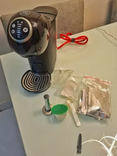 Cafeteira Nescafé Dolce Gusto Genius S Plus