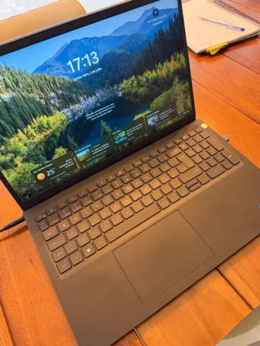 DELL VOSTRO 15 3510 ? i5 11ª GERAÇÃO | SSD | 8GB | IRIS XE | BIOMETRIA