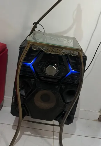 CAIXA DE SOM Á VENDA
