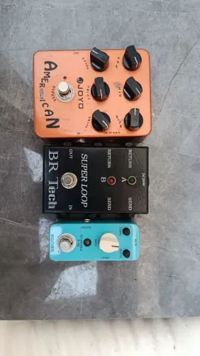 Kit 3 pedais de guitarra
