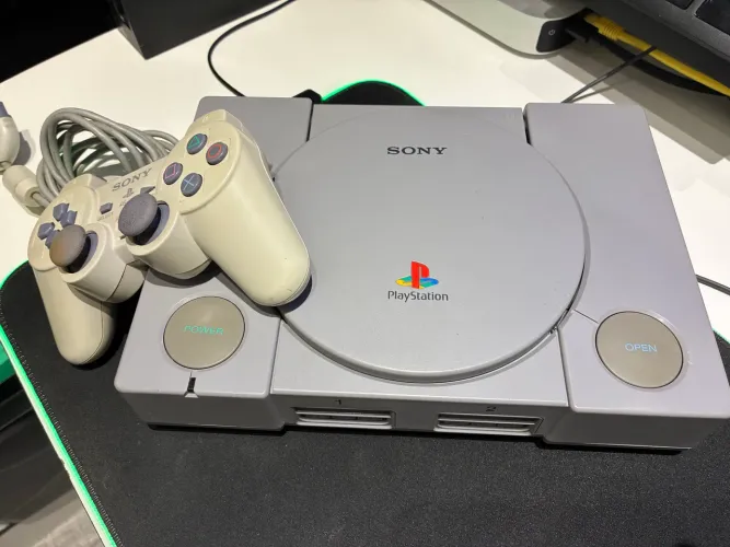 PLAYSTATION 1