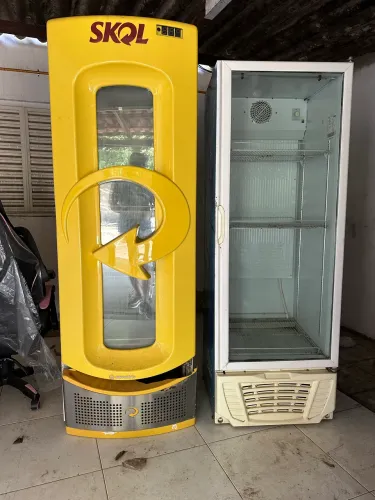 Freezer cervejeira Metalfrio Skol