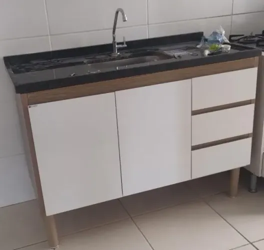 Gabinete cozinha.
